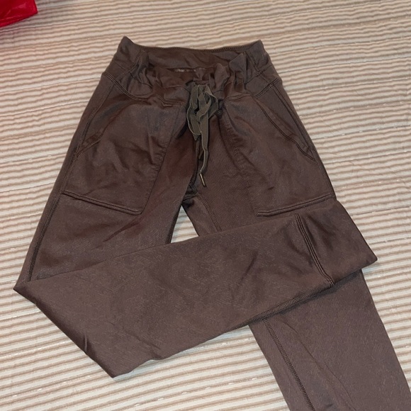 Aerie chill play move leggings/joggers - Picture 1 of 3